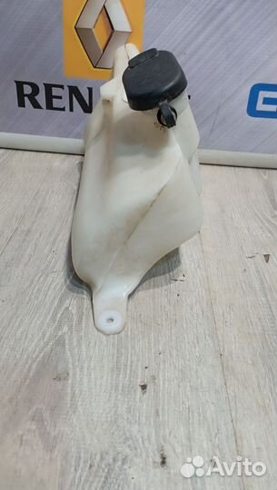 Бачок омывателя Renault symbol