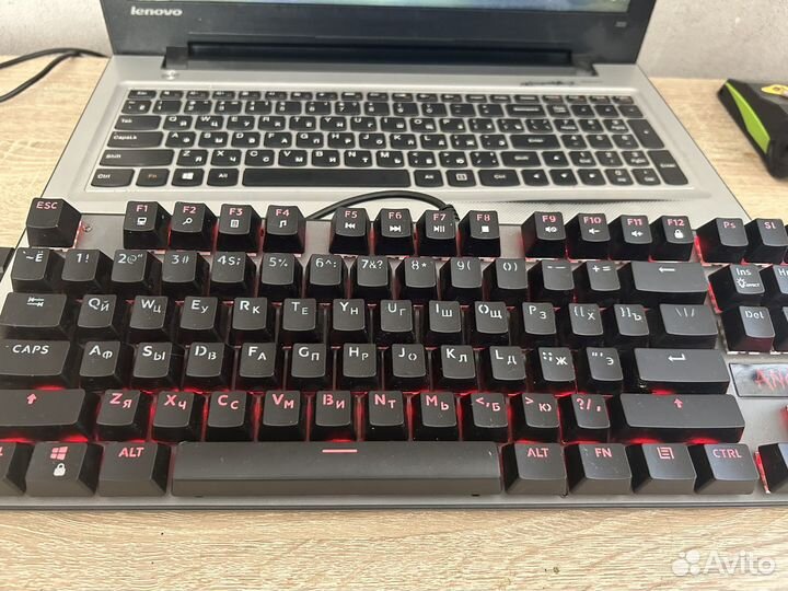 Ноутбук Lenovo