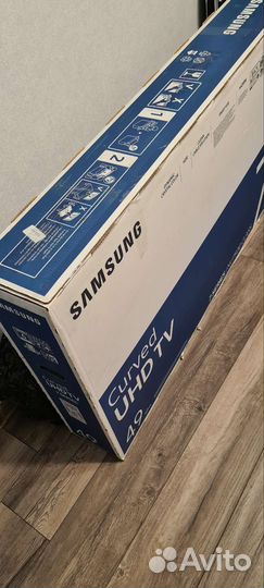 Телевизор Samsung 49