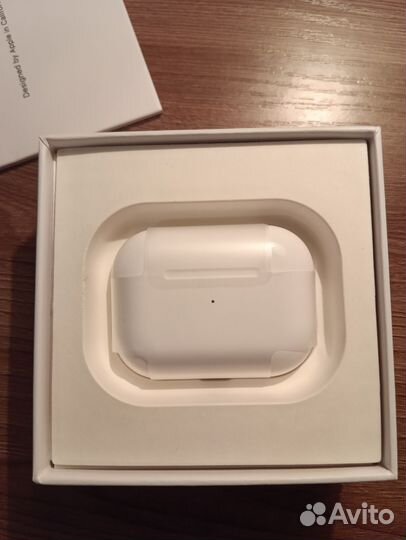 Беспроводные наушники apple airpods