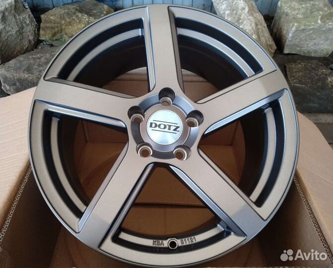 Литьё Dotz (Germany) r-17 (5x114,3) новое 4 шт