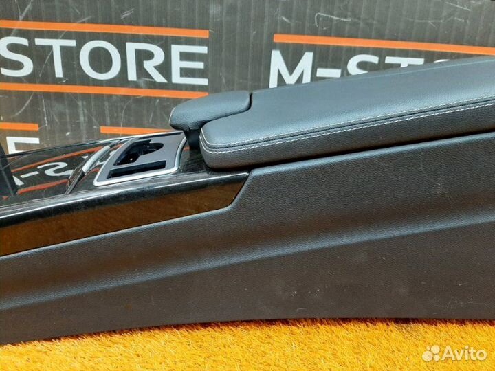 Подлокотник Mercedes-Benz E-Class W212 273.971