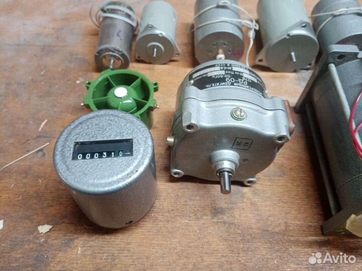 Новые с хранения электродвигатель, счётчики моточа
