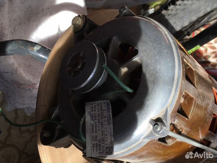 Двигатель от стиральной машины