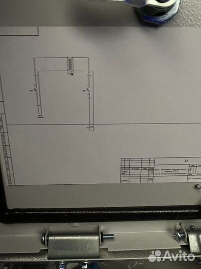 Ящик с понижающим трансформатором и розеткой 250ва