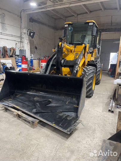 Фронтальный погрузчик VOLNA V102, 2024