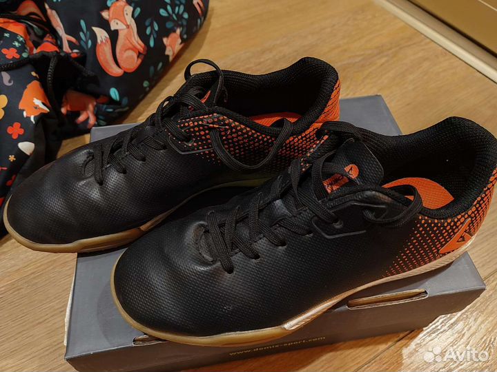 Бутсы для занятий в спорт зале