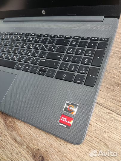 Ноутбук HP Ryzen 3 ssd256gb