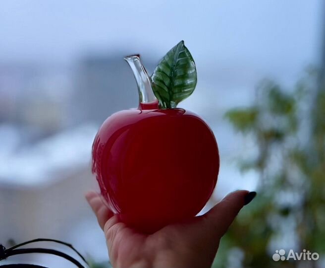 Фигурка Яблоко из стекла