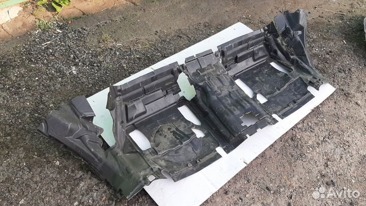 Шумоизоляция заднего дивана низ Mercedes W222