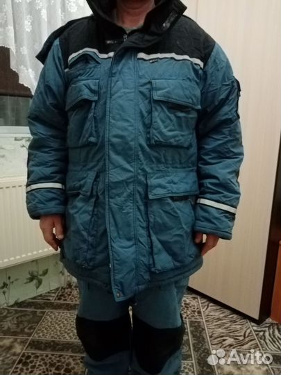 Зимний костюм для рыбалки