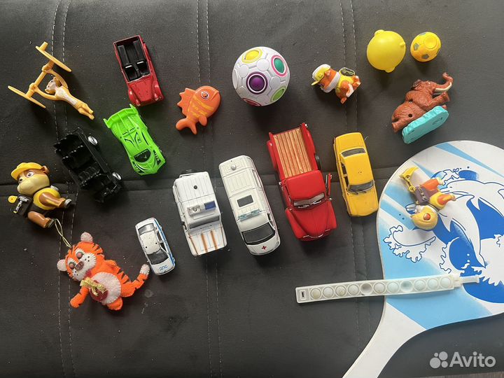 Машина скорая помощь и мчс старые(тяжелые)