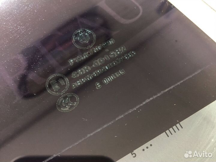 Стекло задней правой двери бмв