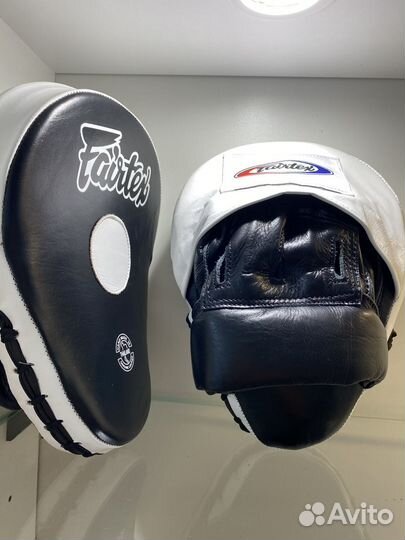 Лапы боксерские Fairtex