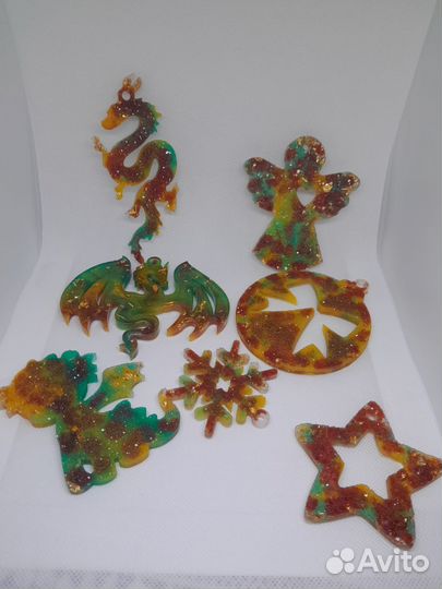 Елочные игрушки из эпоксидной смолы