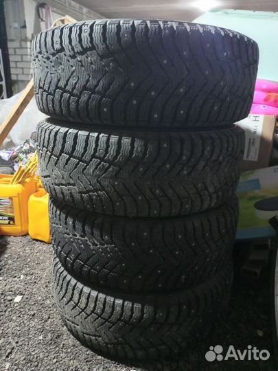 Зимняя резина 205 55 r16 бу 1 сезон на штампах
