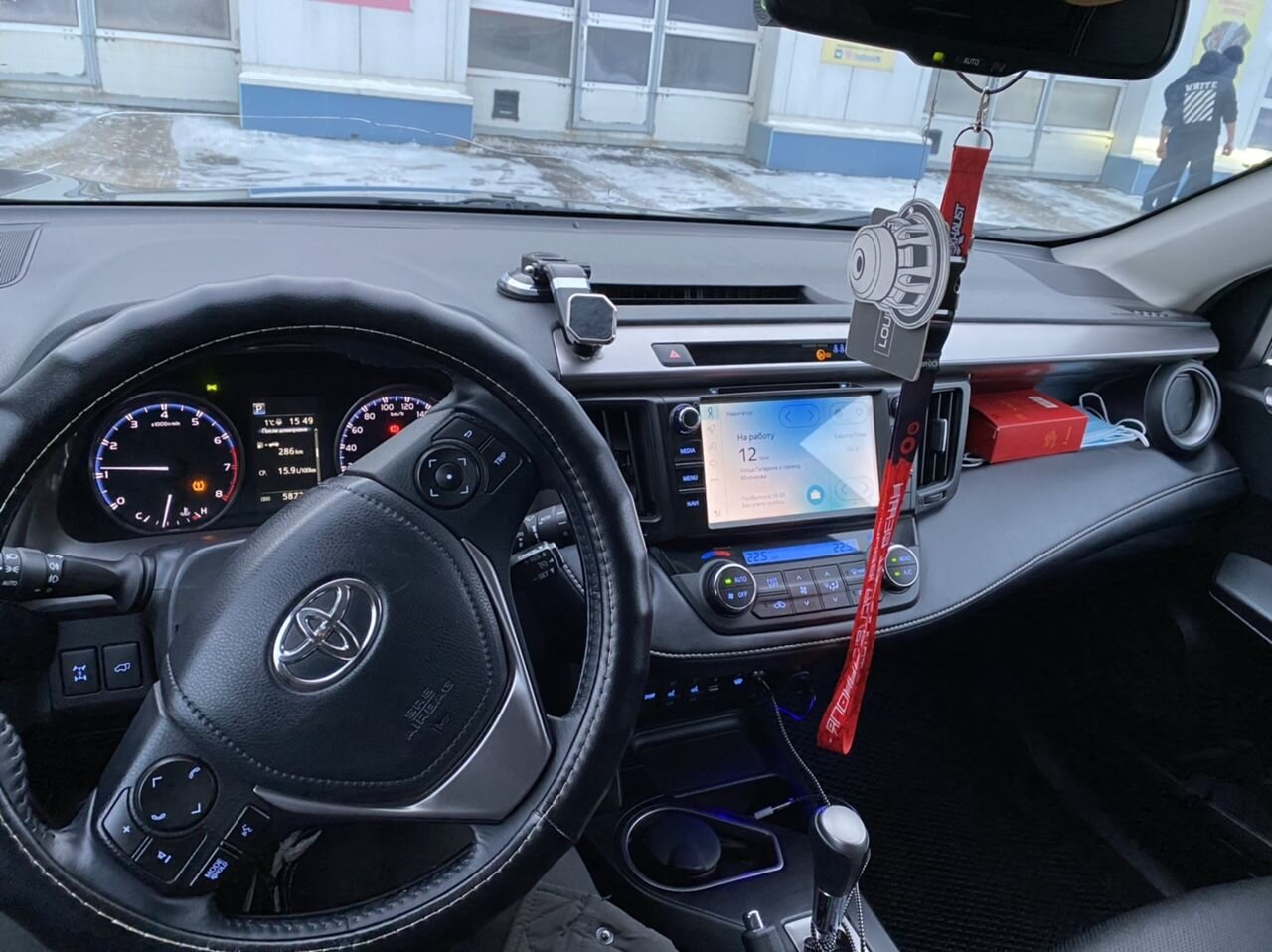Toyota RAV4: фото владельца