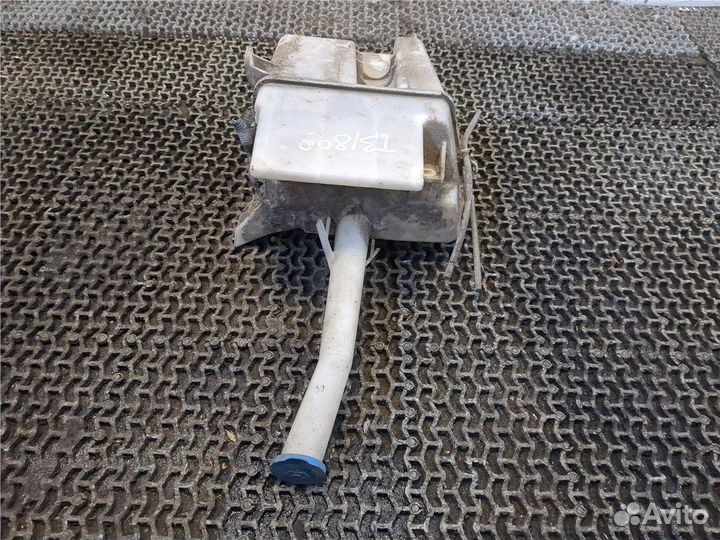 Бачок омывателя Toyota Avensis 2, 2007