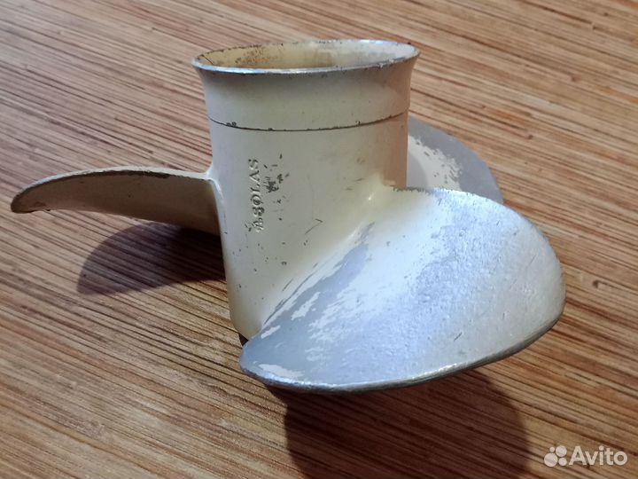 Винт гребной Solas 9,9