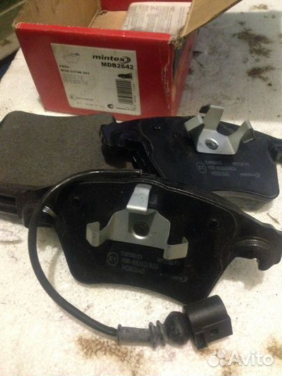 Колодки тормозные дисковые, комплект