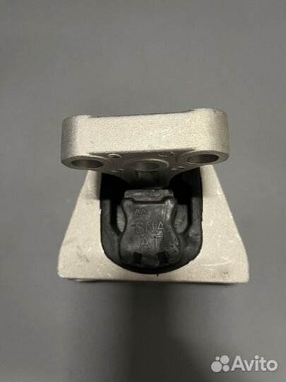 Опора двигателя honda civic 4D 1.6 1.8