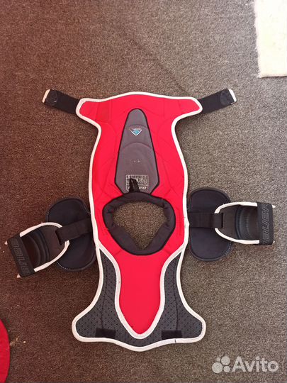 Нагрудник Bauer 1X, размер jr m, на рост 135-145