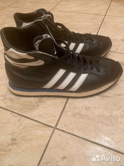 Кроссовки adidas jogging