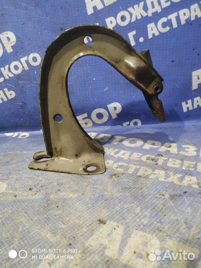 Петля капота Ваз Жигули 2106 седан 2101 1987