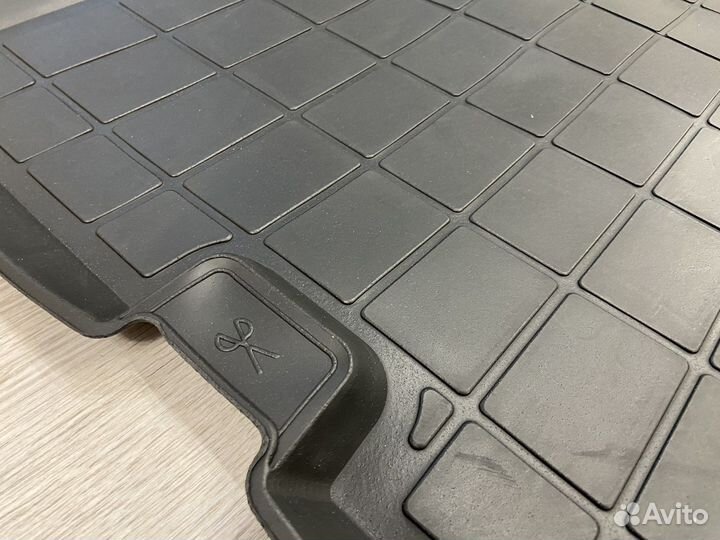 Оригинальный ковер багажника Renault Duster 1