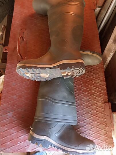 Сапоги резиновые мужские 44 и 42 размеры