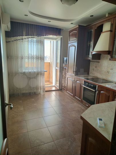 2-к. квартира, 66 м², 10/11 эт.