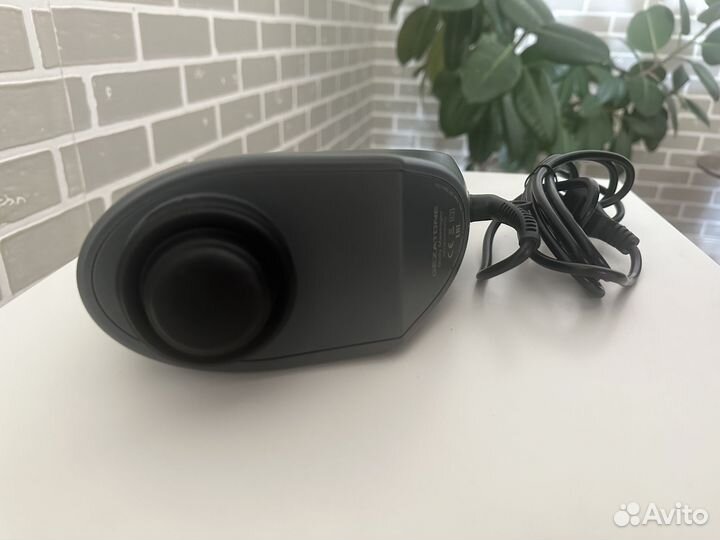 Перкуссионный массажер для тела