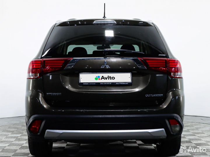 Mitsubishi Outlander 2.0 CVT, 2016, 135 947 км