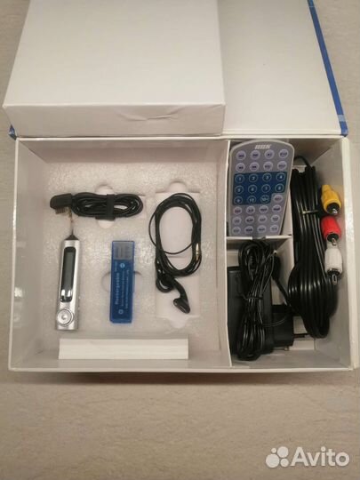 Портативный аудио /видеоплеер BBK PV300S