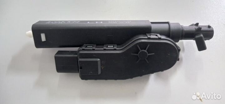 Форсунка омывателя фар лев