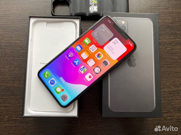 iPhone 11 Pro Max, 64 ГБ