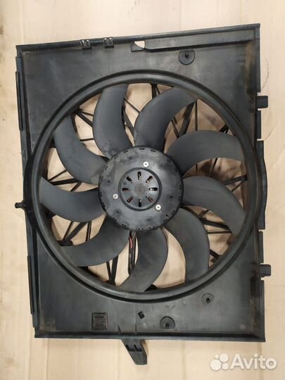 Вентилятор охлаждения BMW e60/61 520/525/530