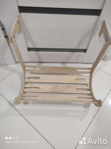 Лежанка для кошек на батарею