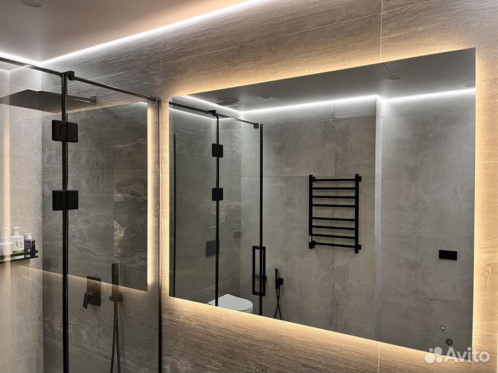 Большое зеркало с подстветом