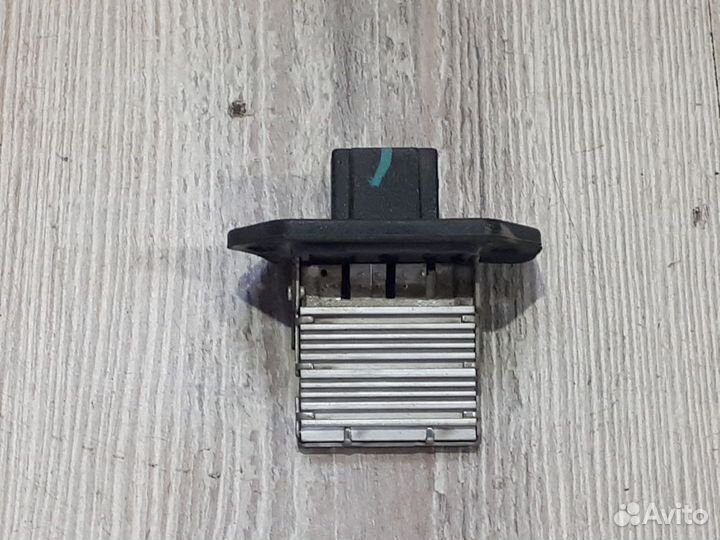 Резистор печки Реостат Nissan almera classic B10