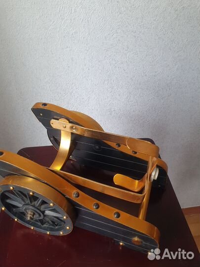 Подставка под бутылку 