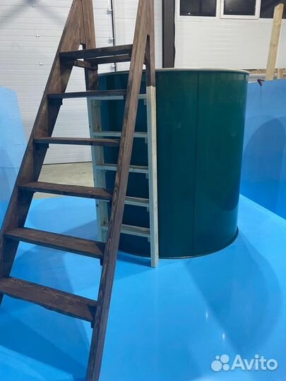Купель с лестницей