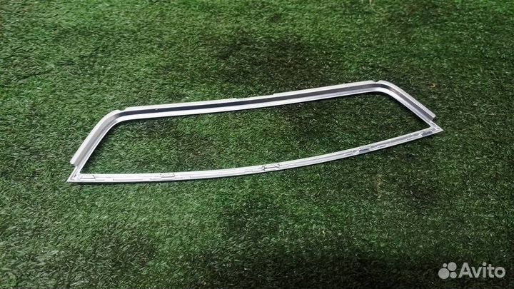 Накладка декоративная Mercedes Benz W204 2007-2015