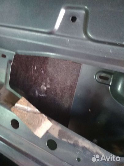 Дверь LADA granta лифбек