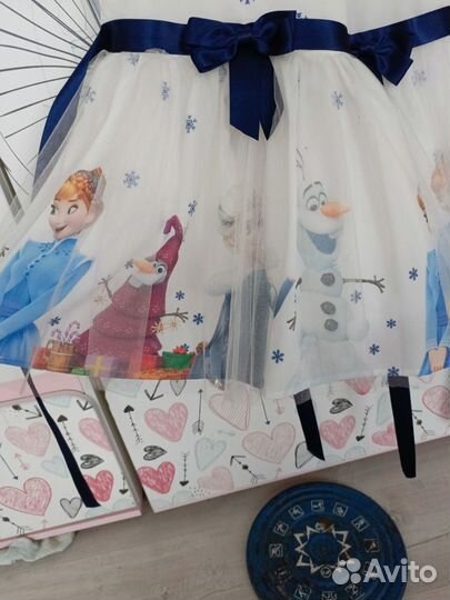 Платья нарядное для двойни. Цена за оба