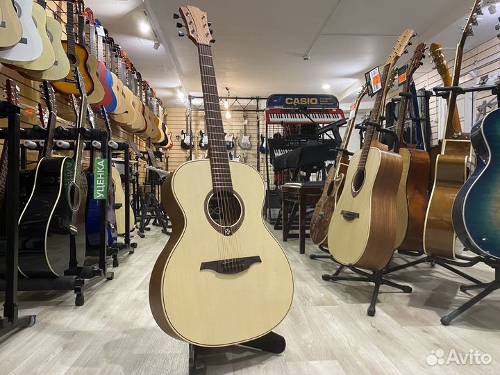 Акустическая гитара LAG T70A