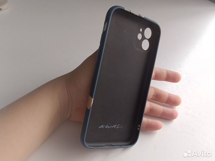 Чехол на iPhone 11 в Хорошем Состоянии