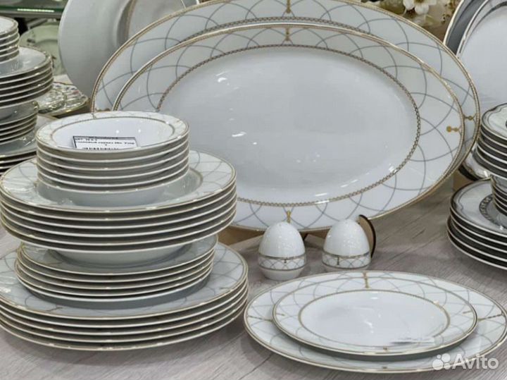 Столовый сервиз новый