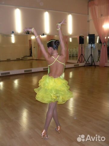 Платье для бальных танцев желтое со стразами Swaro