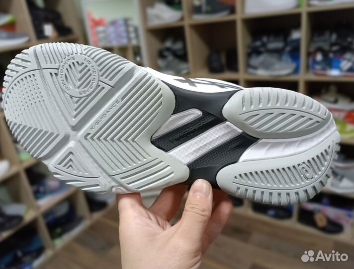 Кроссовки волейбольные Asics Netburner Ballistic F